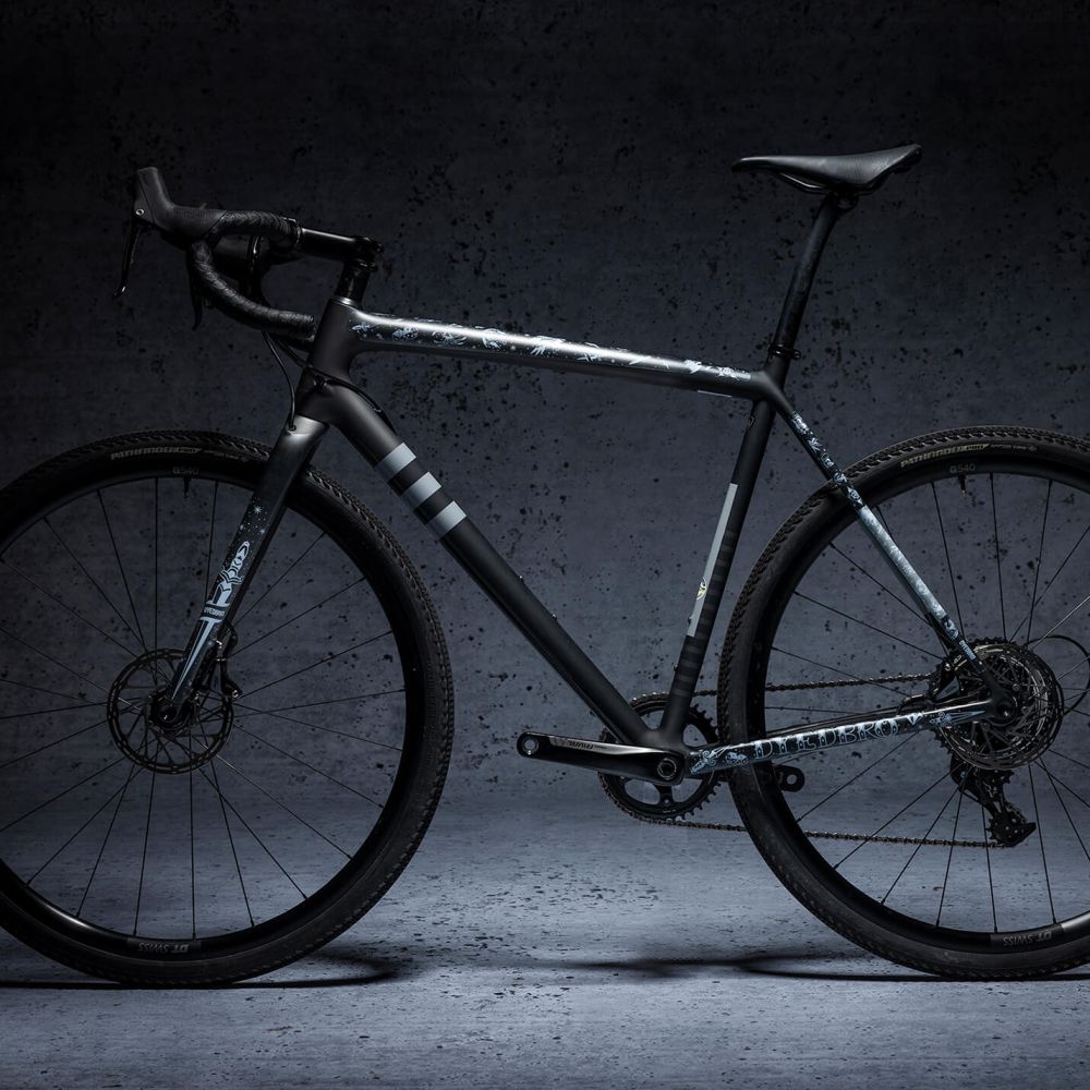 DYEDBRO - DROP BAR FRAME PROTECTION - OLD SCHOOL TATTOO