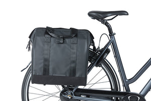 basil-grand-tarpaulin-bicycle-shopper-23-litres-bl